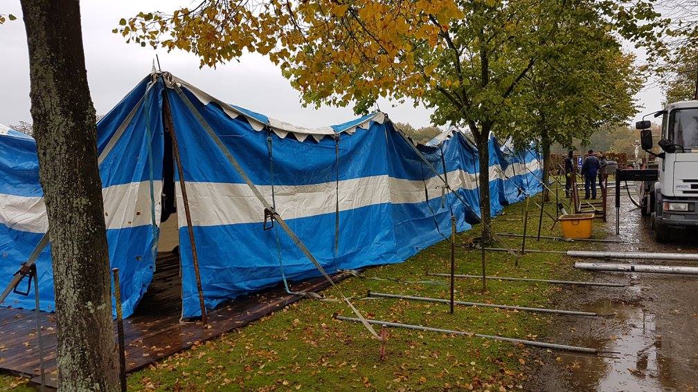 Tie-Rock tent